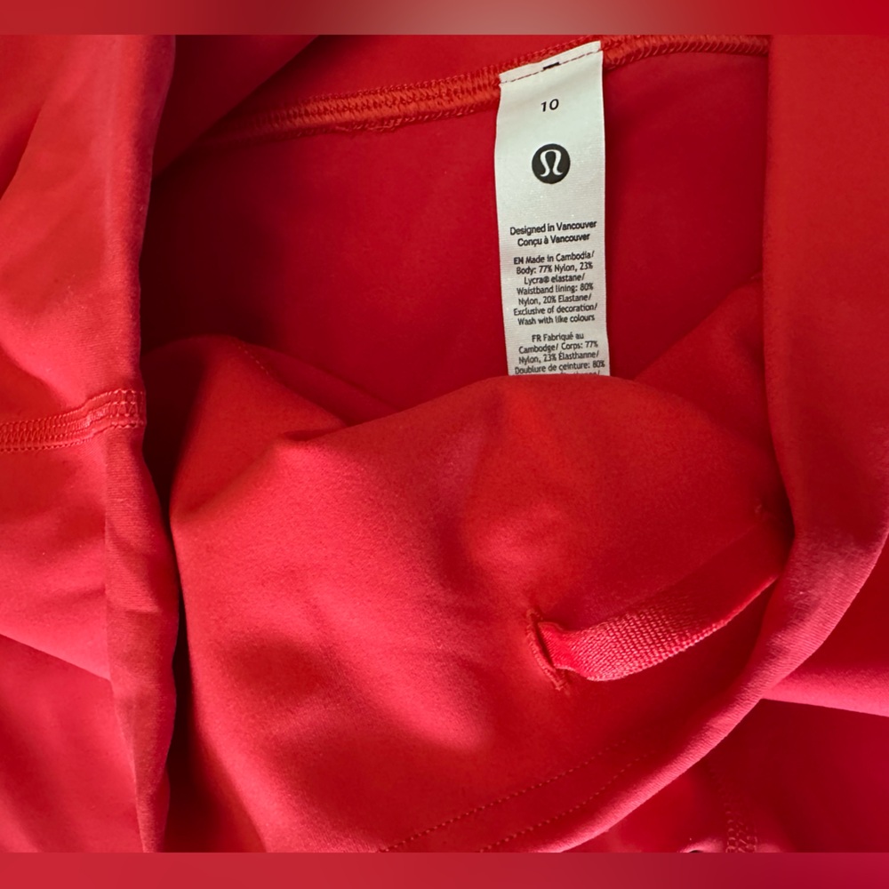 lululemon athletica Bright Red Activewear Top - Picture 3 of 3